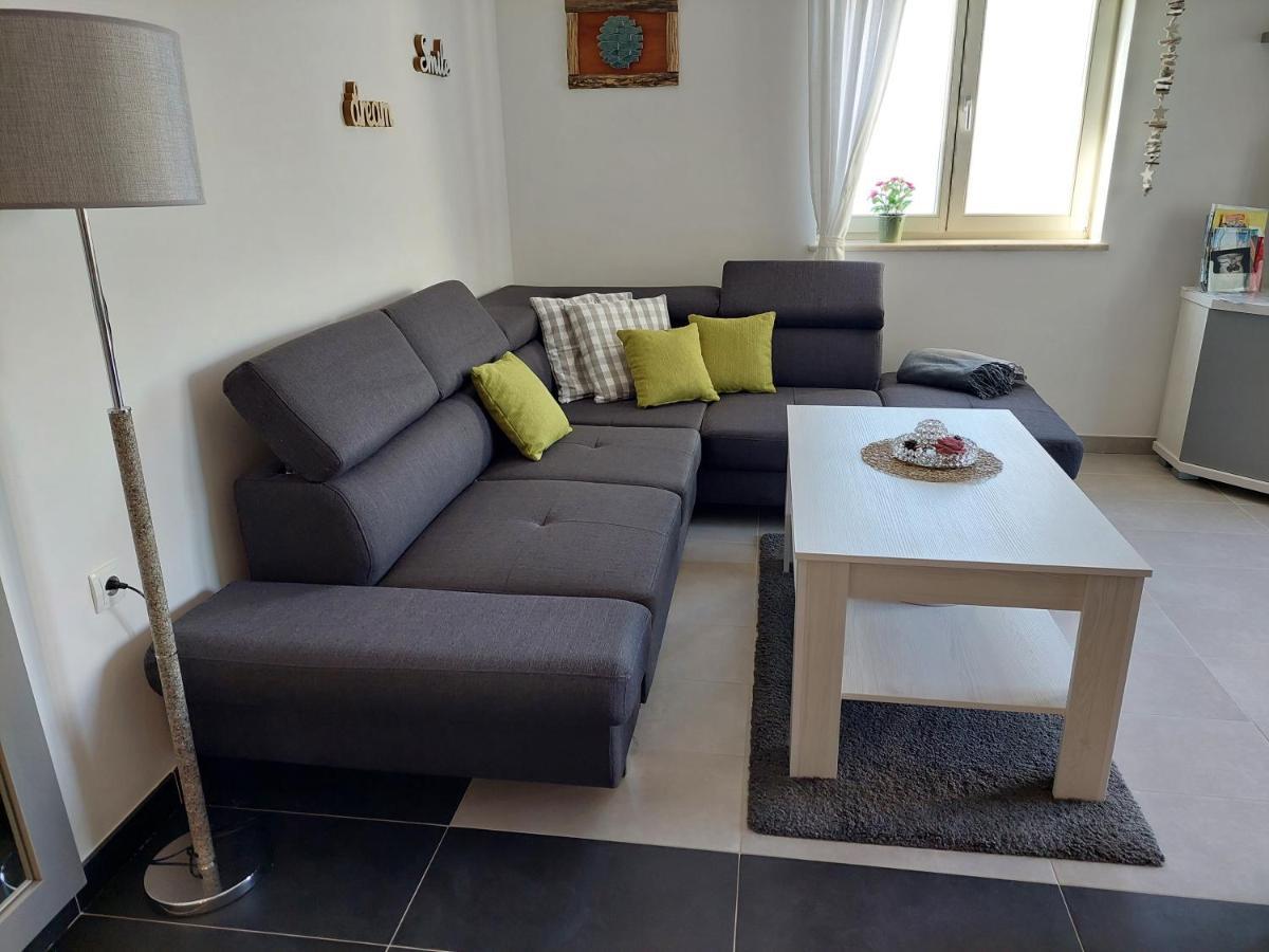 Gavza Sky View Apartment Cres Zewnętrze zdjęcie